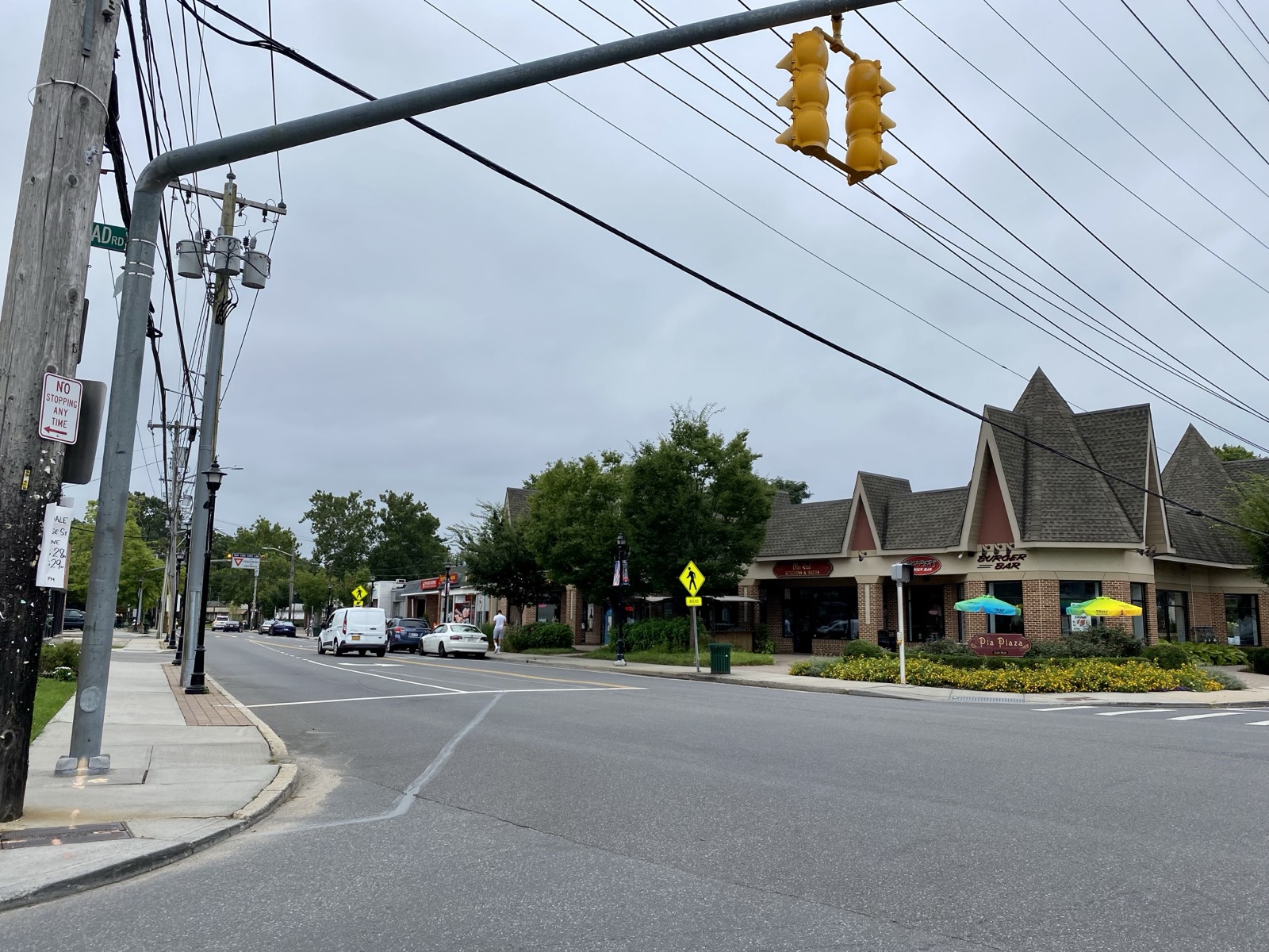 Downtown Glen Head storefronts and street