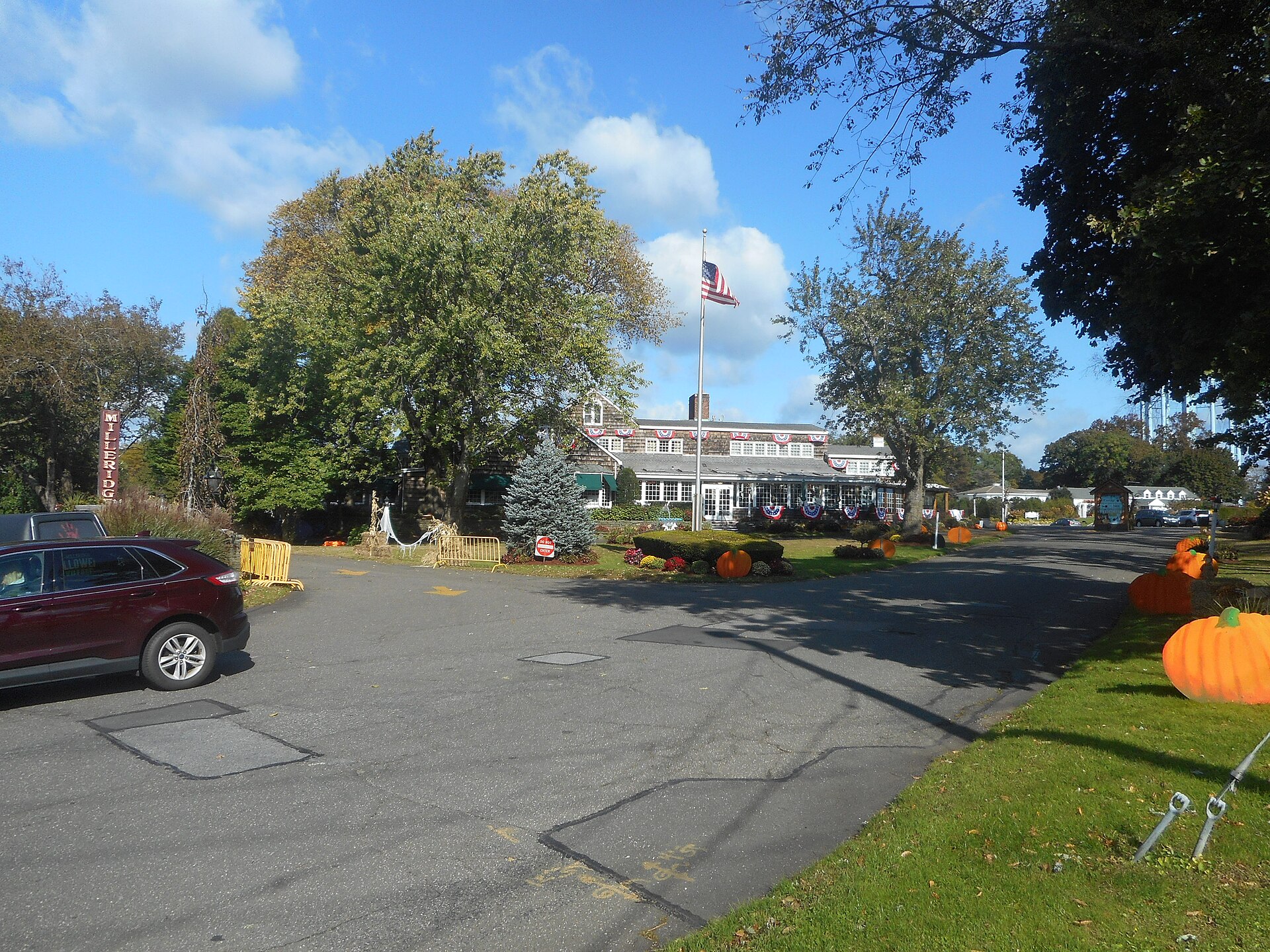 The Milleridge Inn, a historic building in Jericho, Long Island